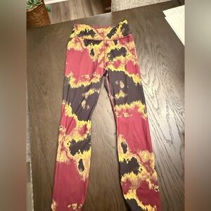 JoyLab Maroon and Yellow tie dye Leggings